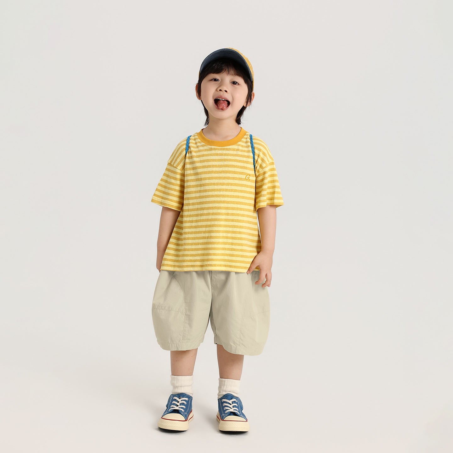 胸元刺繍ボーダーTシャツ
