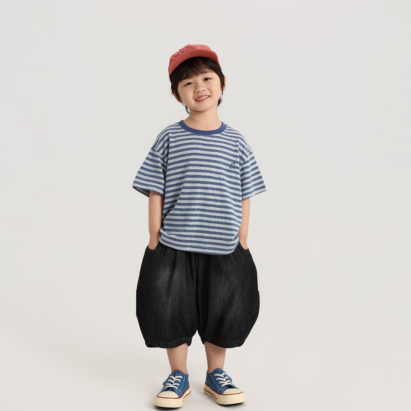 胸元刺繍ボーダーTシャツ