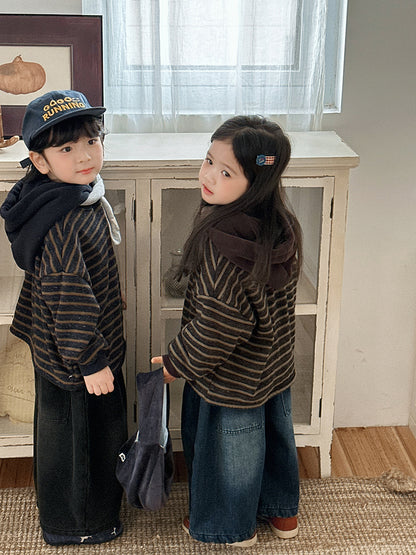 裏ボアボーダー柄パーカー