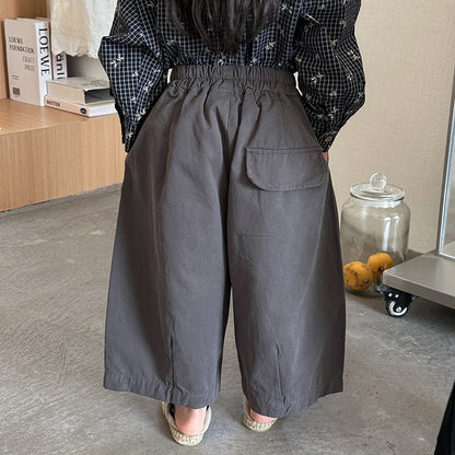 シンプルデザイン八分丈ワイドパンツ