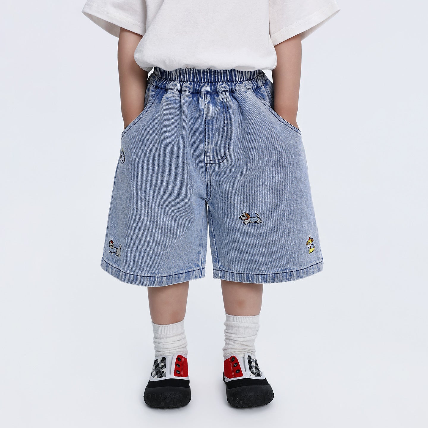 刺繍デニム五分丈パンツ