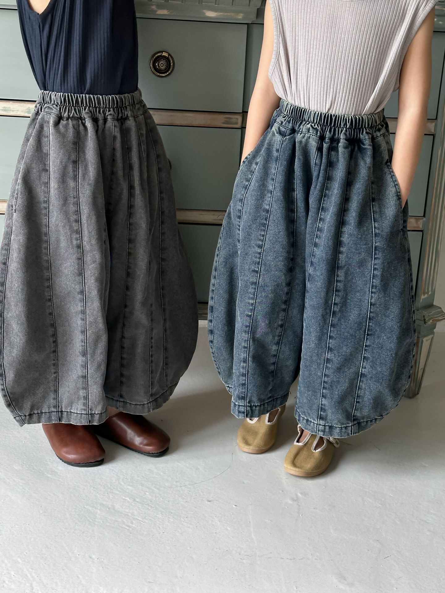 薄手デニムカーブドワイドパンツ