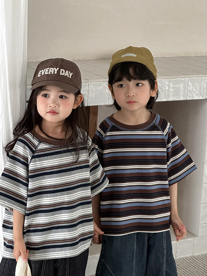 ボーダー柄ステッチTシャツ