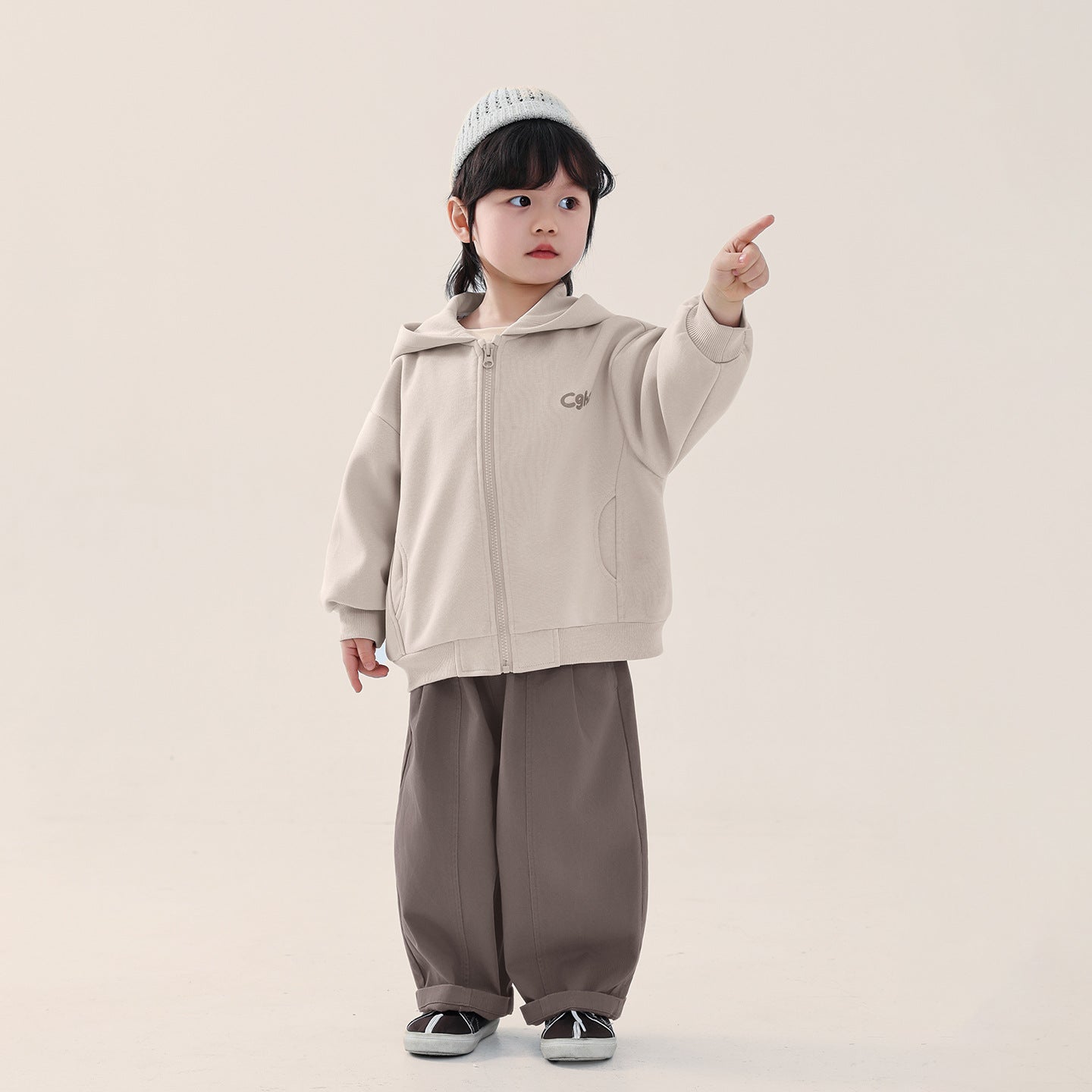 小文字ロゴジップアップパーカー