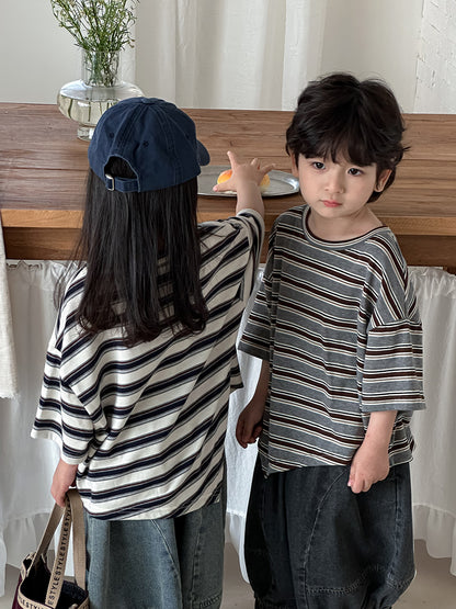 裾アシンメトリーボーダー柄Tシャツ