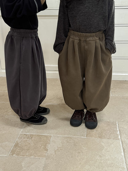 シンプル無地バルーンパンツ