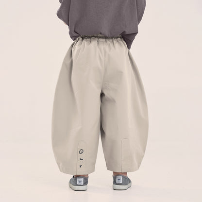 後ろ裾プリントコットン九分丈パンツ