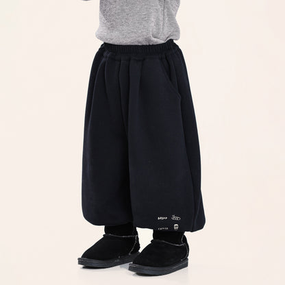 裾プリント裏ボアパンツ