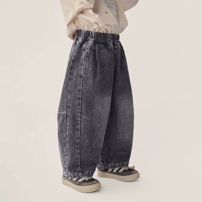 ウォッシュ加工デニムパンツ