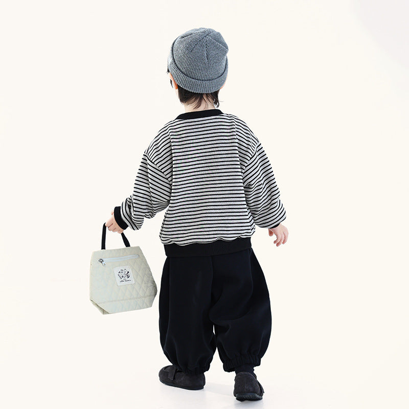 裏ボアボーダー柄プルオーバー