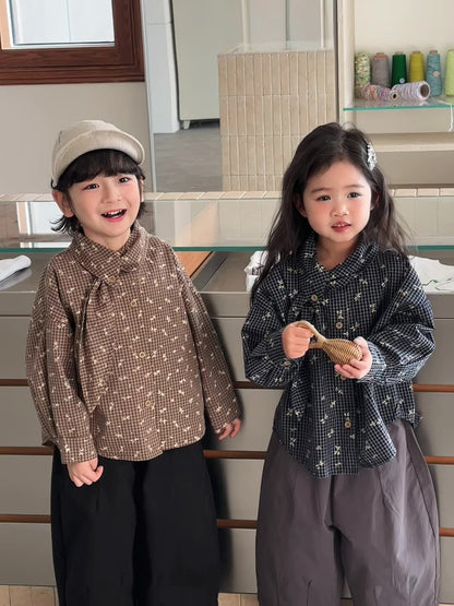 リーフ衿小花柄ブラウス