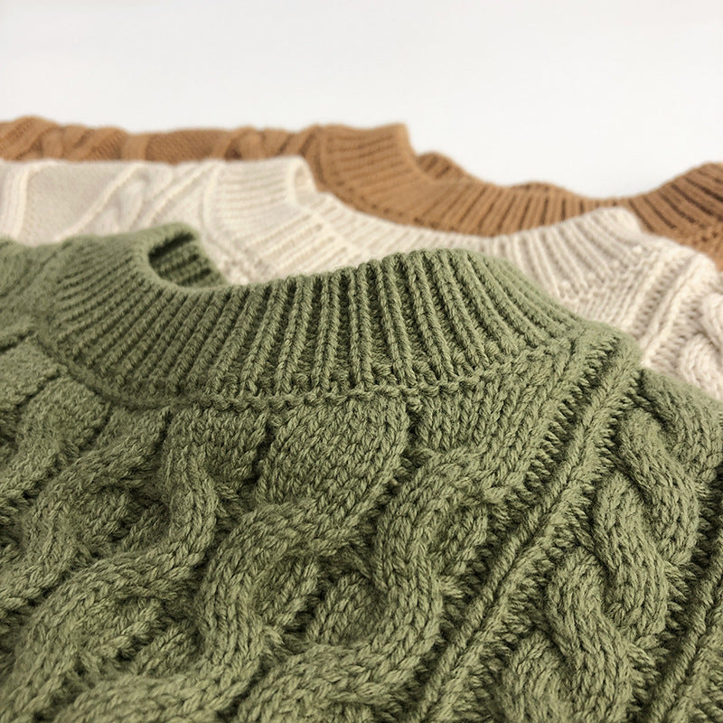 ケーブル編みプルオーバー