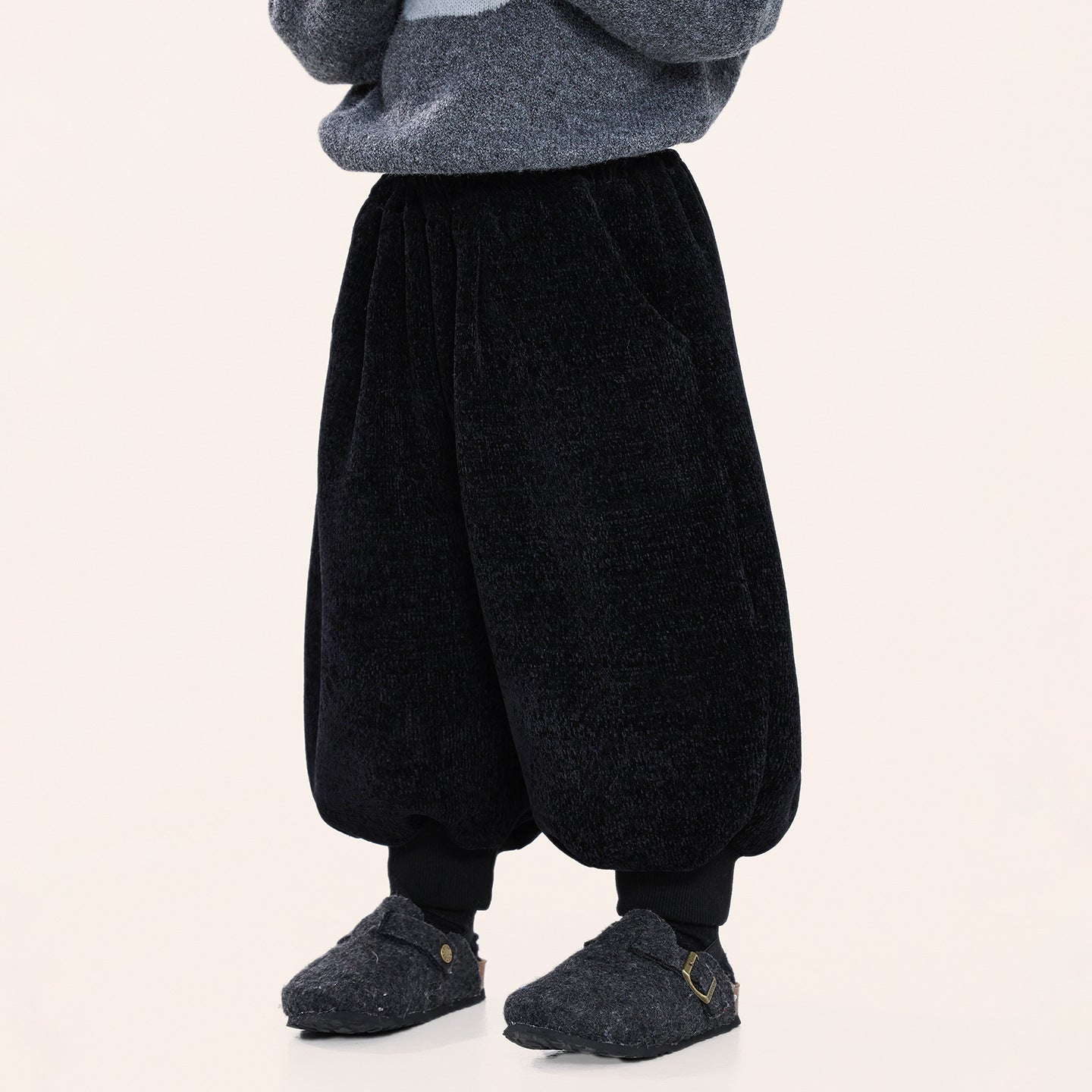 裾リブシェニール裏ボアパンツ