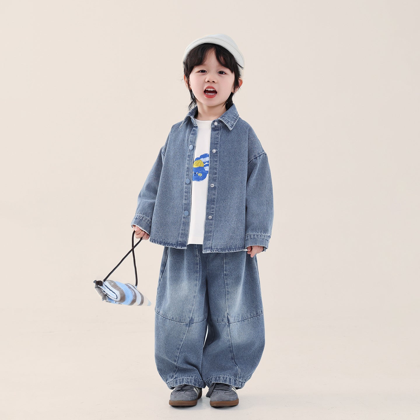 純色デニムジャケット