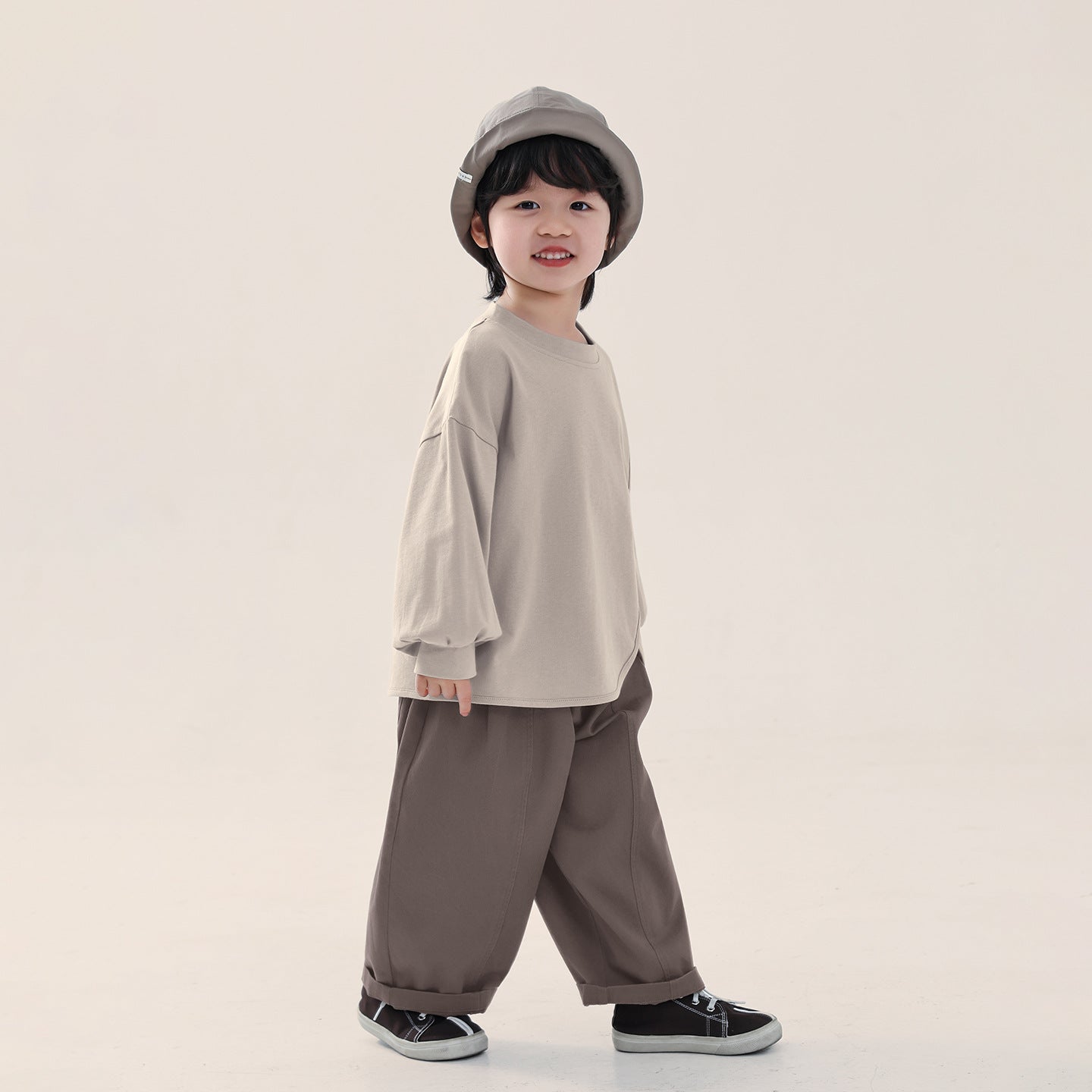 アシンメトリー純棉プルオーバー