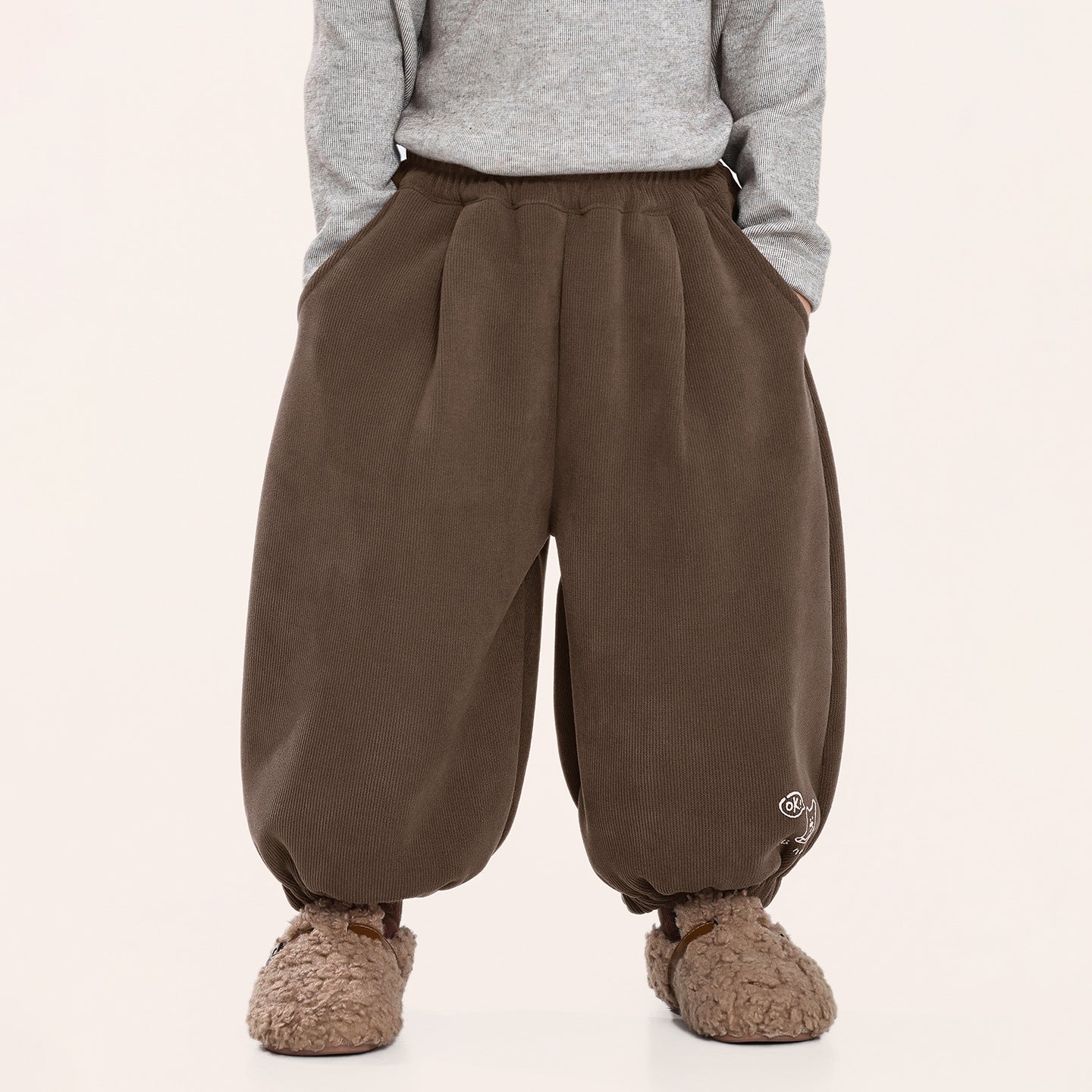 裾クマプリント裏ボアパンツ