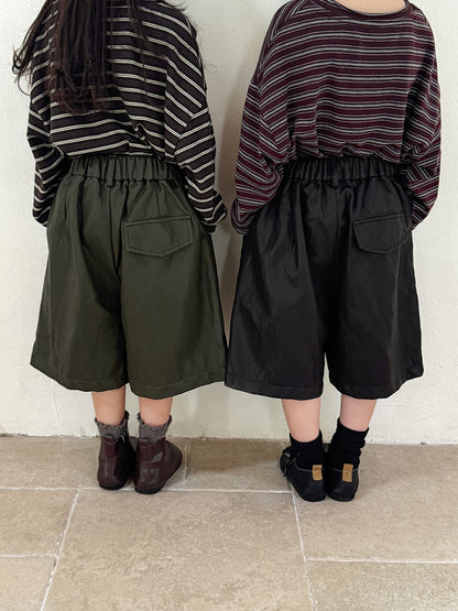 PUレザータック入りハーフパンツ