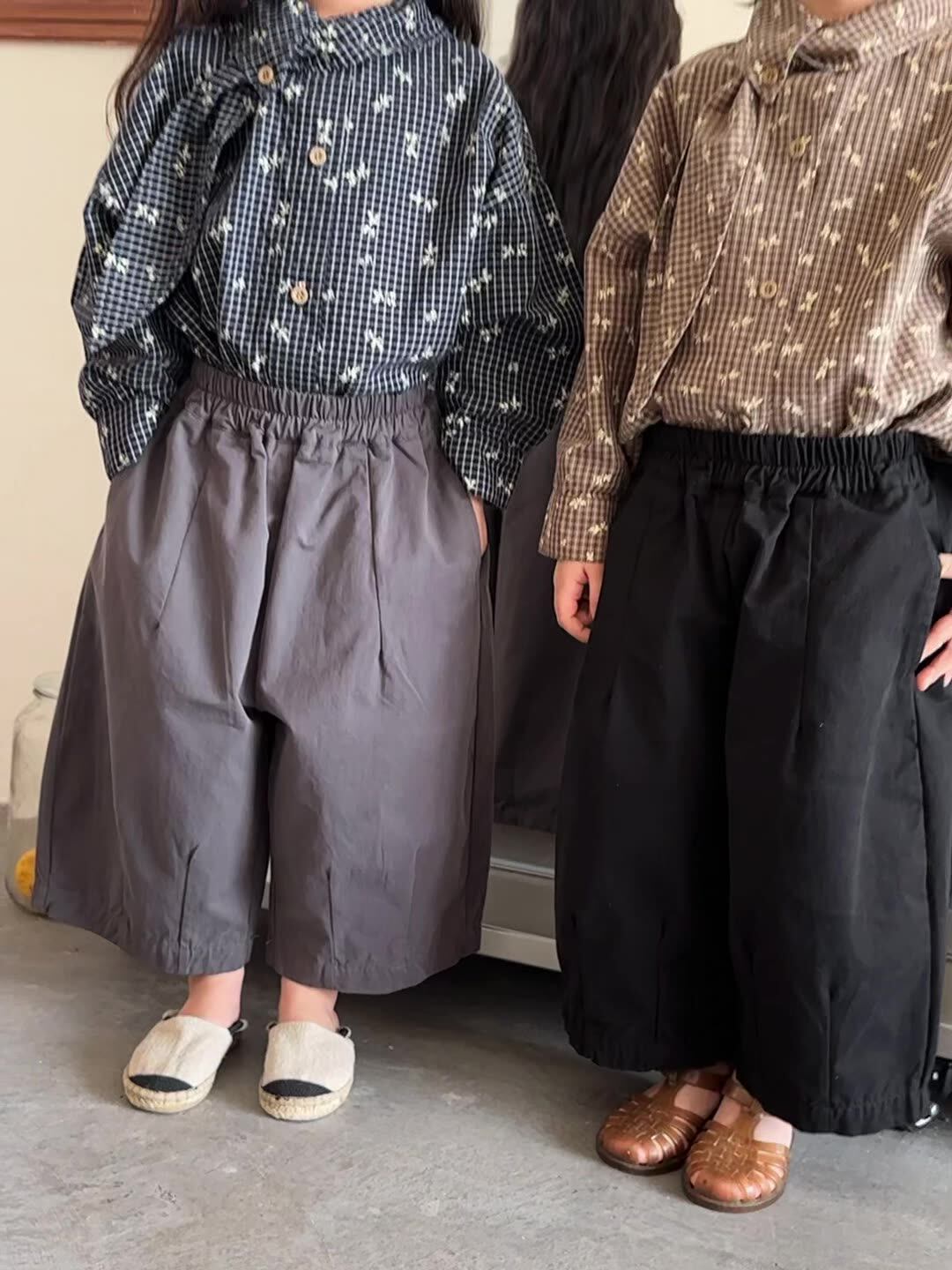 シンプルデザイン八分丈ワイドパンツ