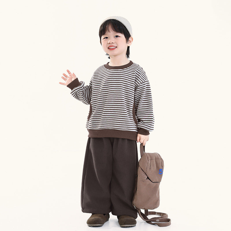 裏ボアボーダー柄プルオーバー