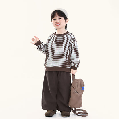 裏ボアボーダー柄プルオーバー