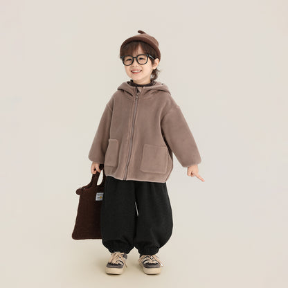 角付きフードフリースパーカー