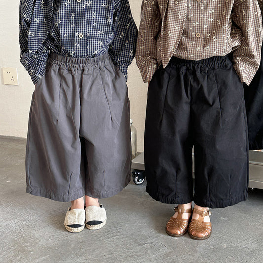 シンプルデザイン八分丈ワイドパンツ