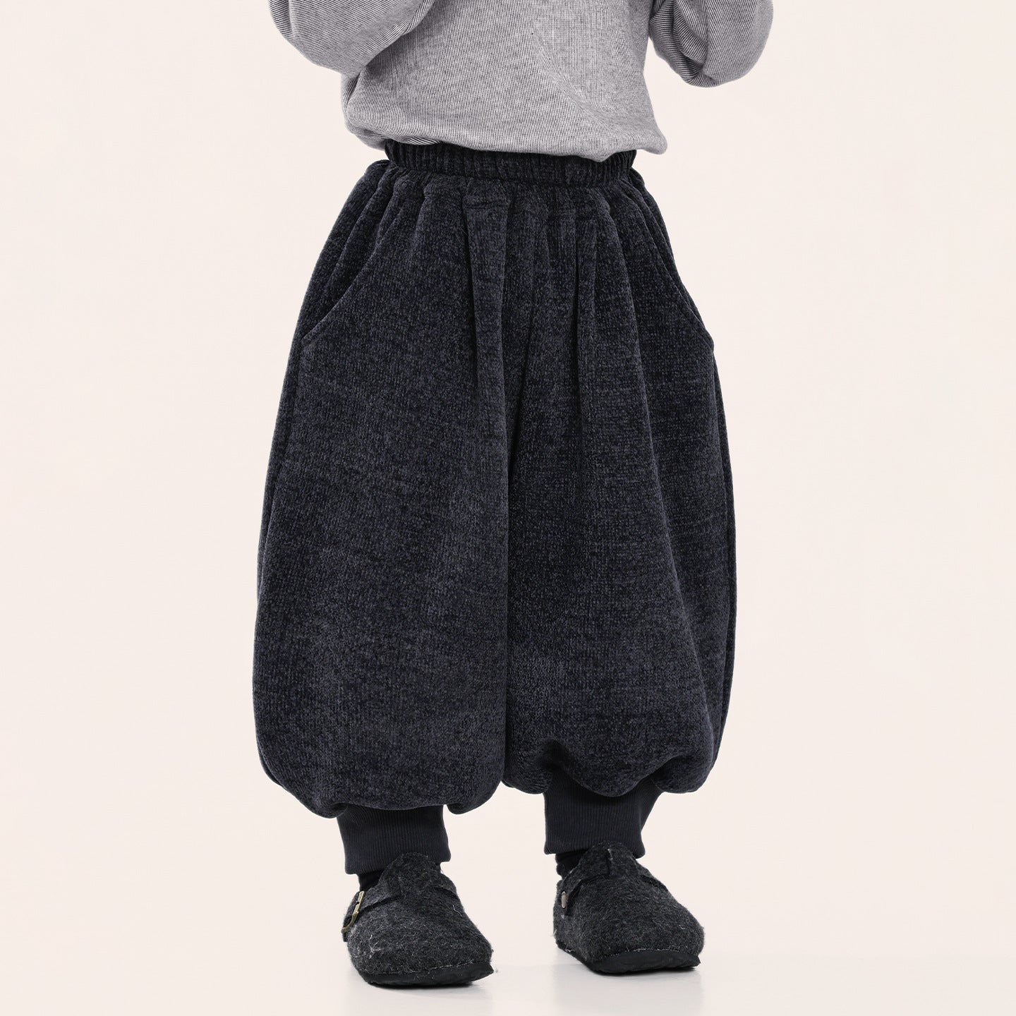 裾リブシェニール裏ボアパンツ
