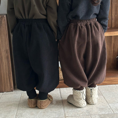 裾リブ厚手裏ボアパンツ