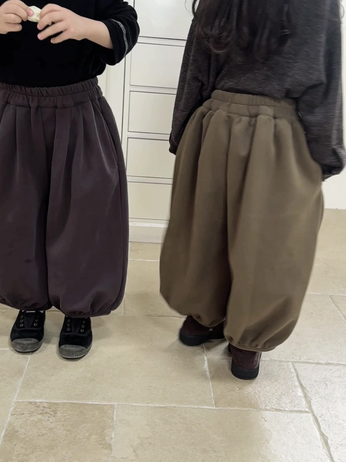 シンプル無地バルーンパンツ