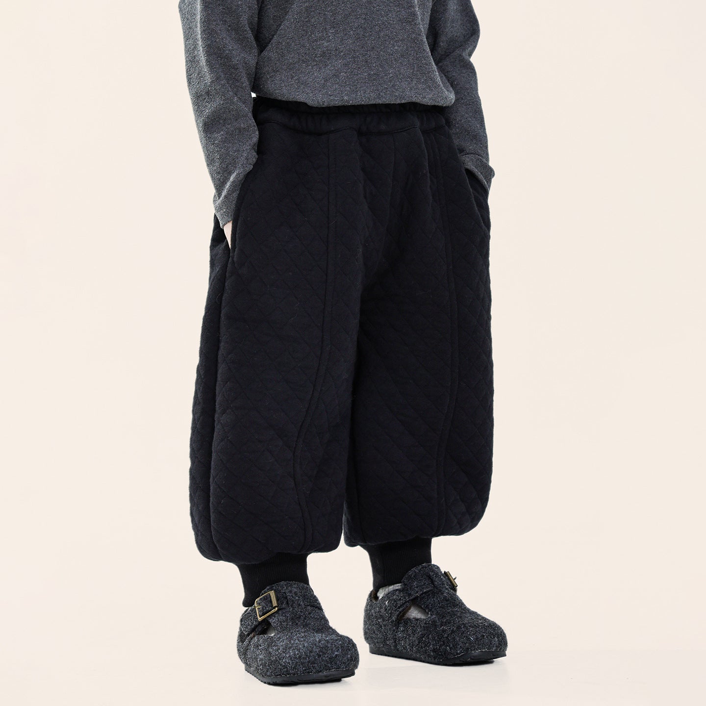 ダイヤモンドキルト裾ゴムパンツ