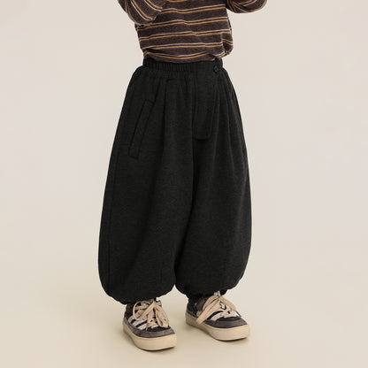 フロントボタン付き裏ボアパンツ