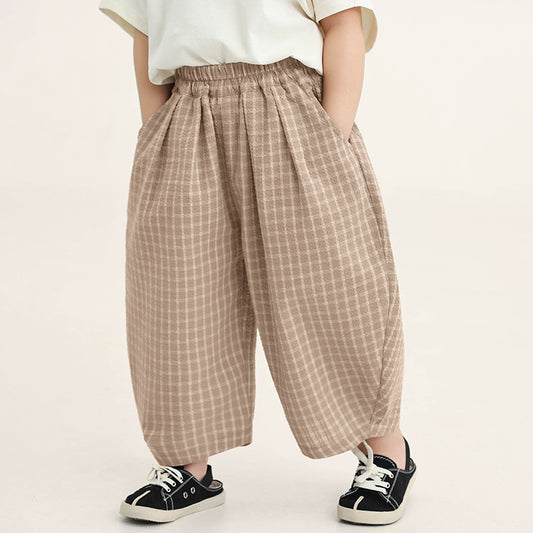 3/4 length checkered balloon pants
