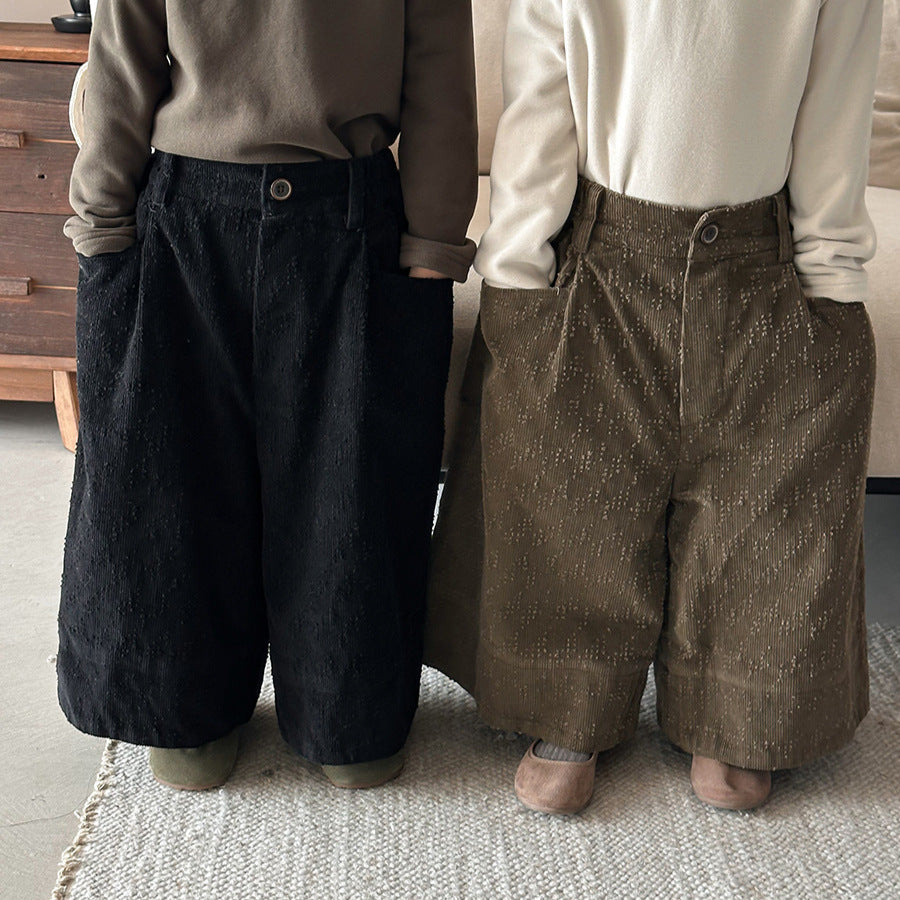 穴あき模様裏ボアコーデュロイパンツ