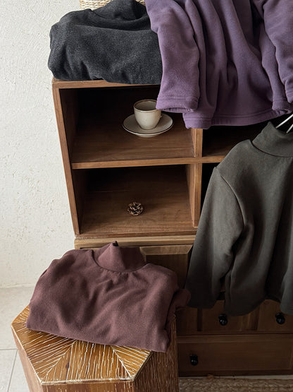 Fleece-lined high-neck inner