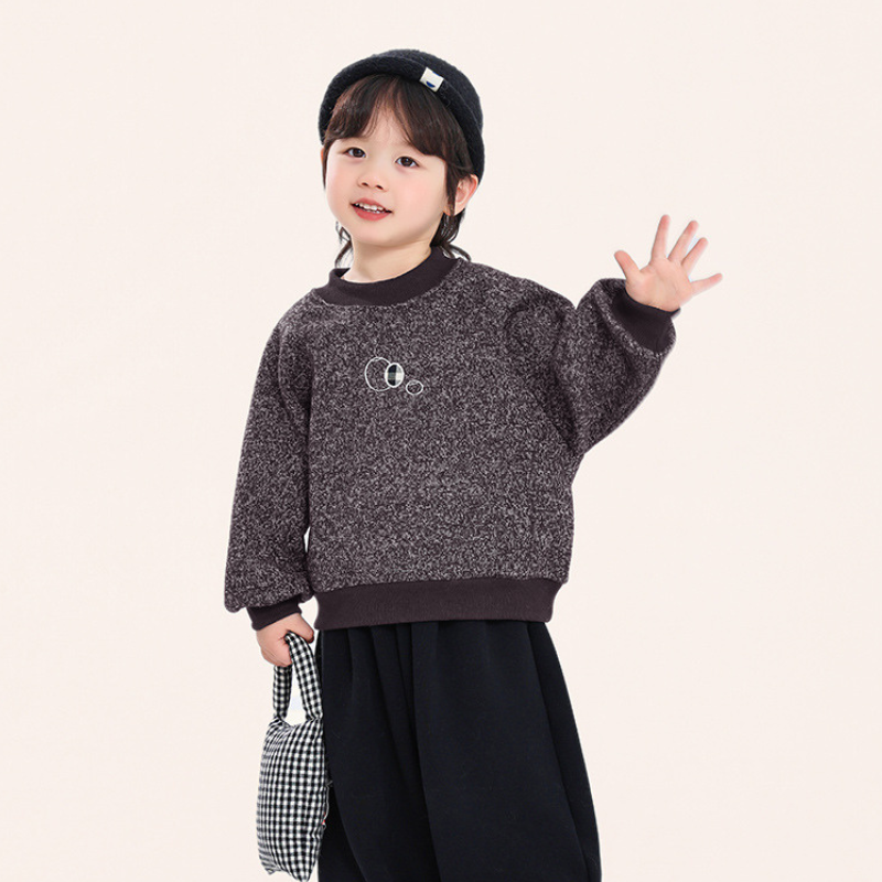 胸元刺繍スウェット