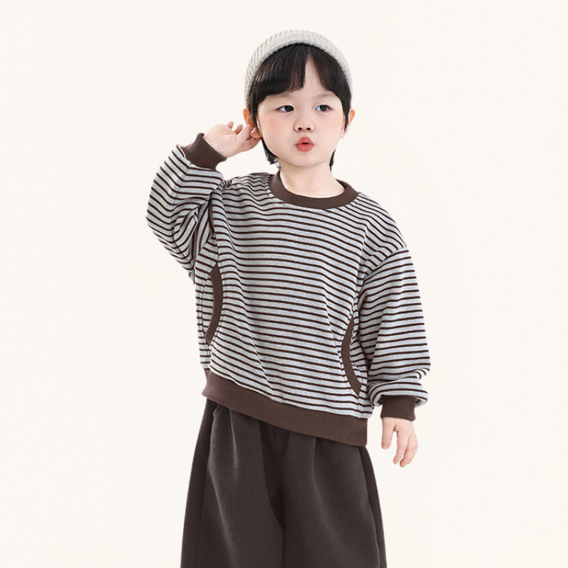 裏ボアボーダー柄プルオーバー