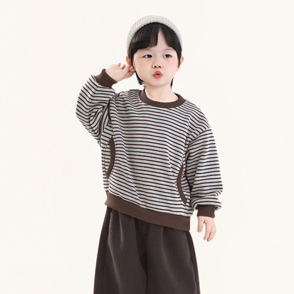 裏ボアボーダー柄プルオーバー