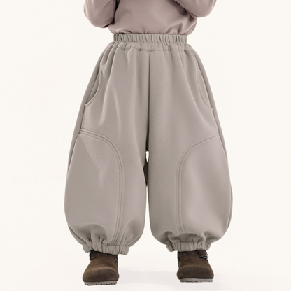 こだわりディテール裏ボアパンツ