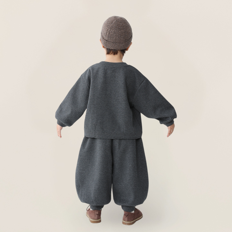 梨ワッペンスウェットセットアップ