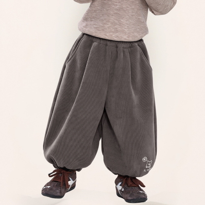 裾クマプリント裏ボアパンツ