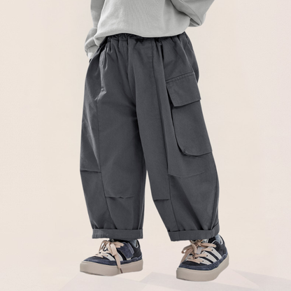 片側ポケットカジュアルパンツ