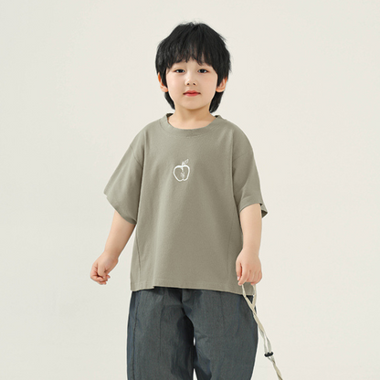 りんごプリントTシャツ
