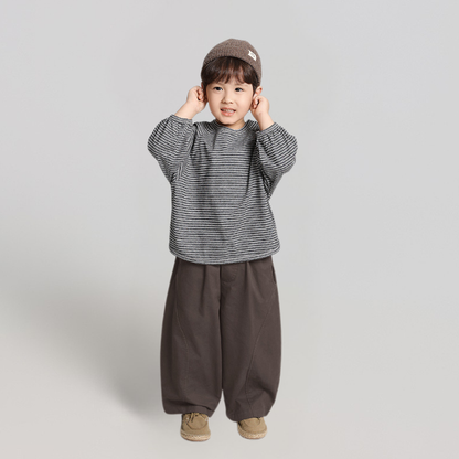 細ボーダー長袖Tシャツ
