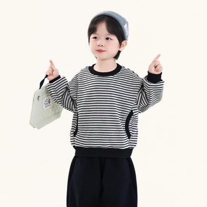 裏ボアボーダー柄プルオーバー