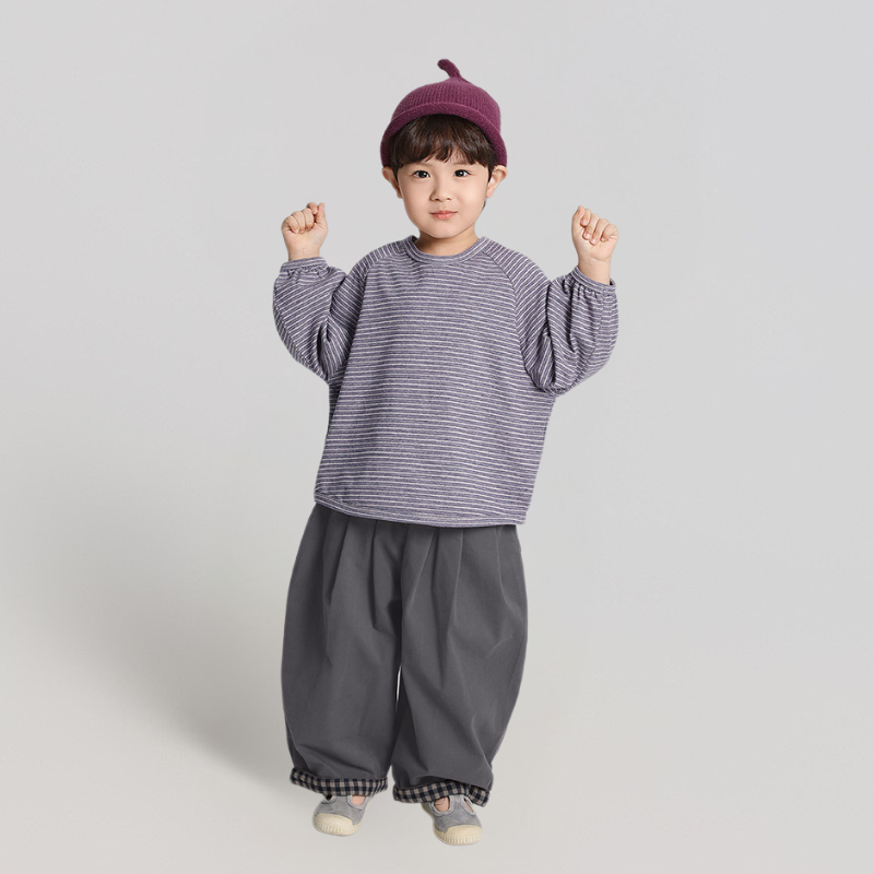細ボーダー長袖Tシャツ