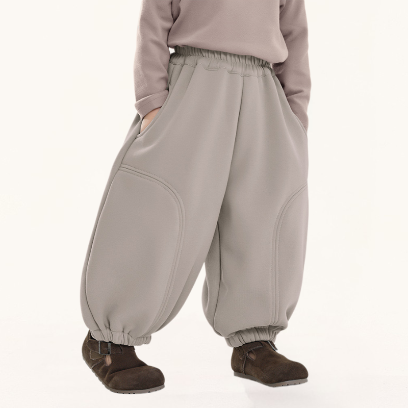 こだわりディテール裏ボアパンツ