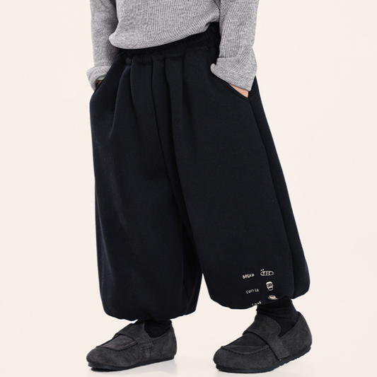 裾プリント裏ボアパンツ