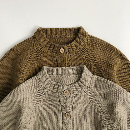 前立てケーブル編みニットカーディガン