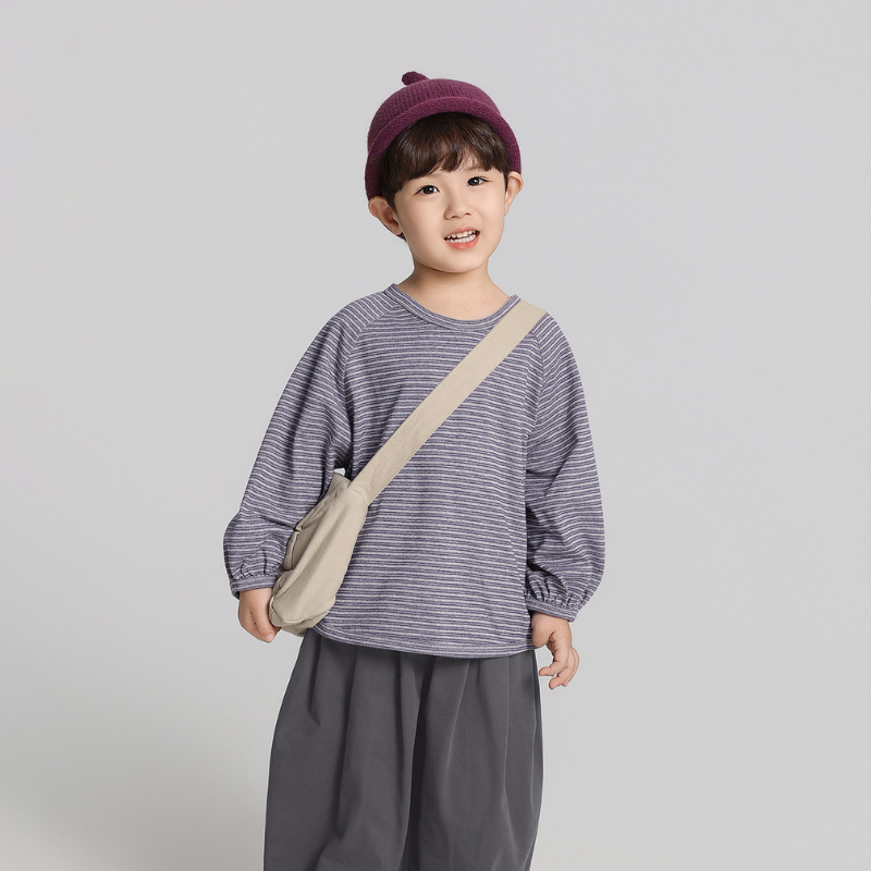 細ボーダー長袖Tシャツ