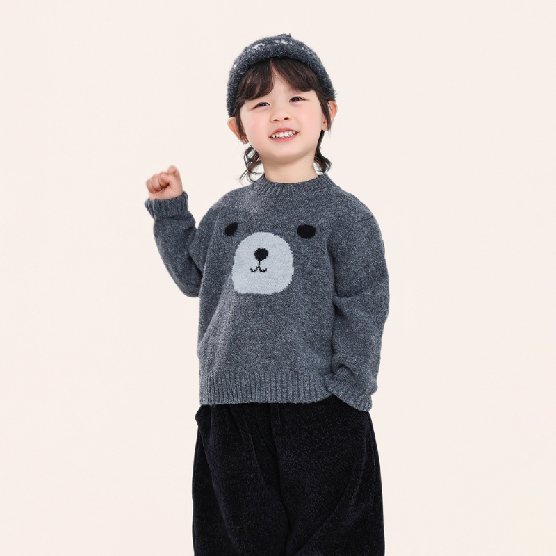 ベア柄プルオーバー